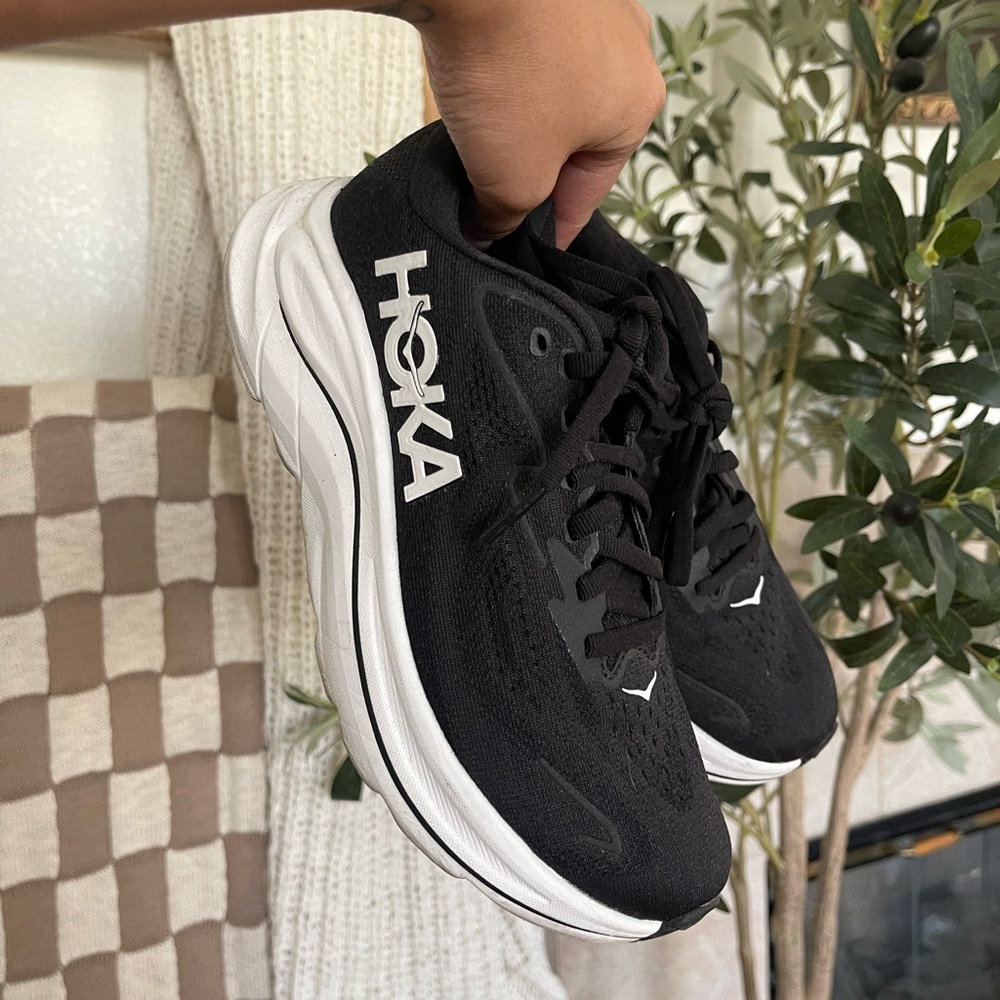 Women's Hoka Clifton 10